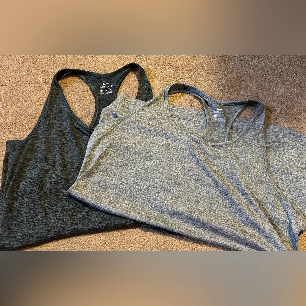 Set of 2 Nike Dri-fit tank tops size XL